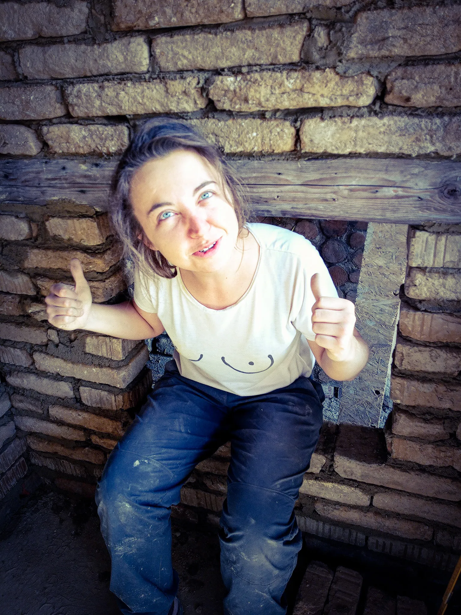 Denisa Divoká on site, thumbs up